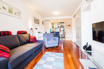 WESLEY, 2BDR Carlton Apartment - Holiday Adelaide 1