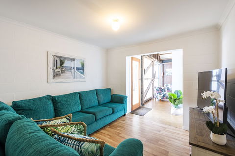 Blue River Apartments - Wooli Ocean - Waterfront - Holiday Adelaide 6