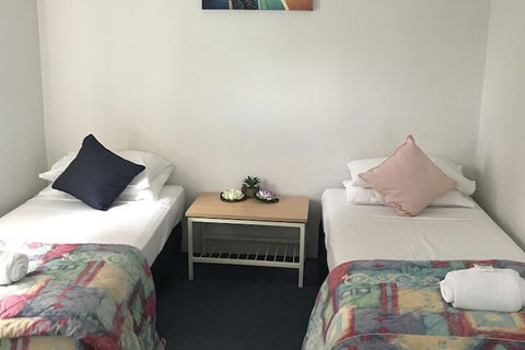 Tin Can Bay Budget Accommodation - Holiday Adelaide 2