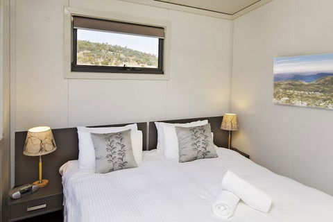 Ecocrackenback 5 'Sustainable Chalet Close To The Slopes - Holiday Adelaide 1