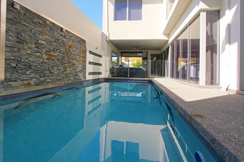 Ambar Villa - Holiday Adelaide 6