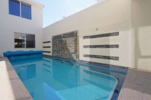 Ambar Villa - Holiday Adelaide 5