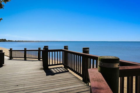 Hamptons At The Bay - Holiday Adelaide 3