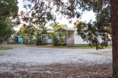 BIG4 Breeze Holiday Park â€“ Rainbow Beach - Holiday Adelaide 4