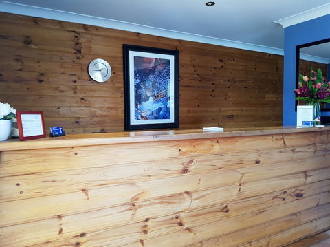 Colonial Motel And Serviced Apartments - Holiday Adelaide 0