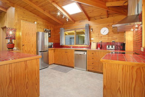 Until - Country Garden Setting - Holiday Adelaide 2