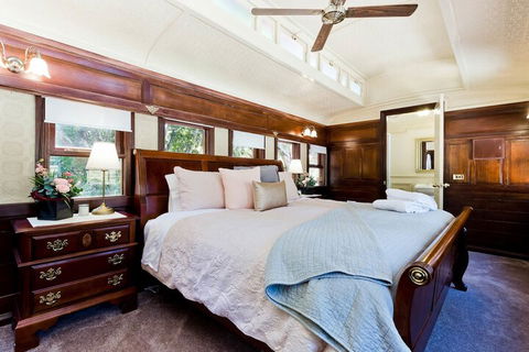 Oak Tree Cottage - Mundaring - Holiday Adelaide 2