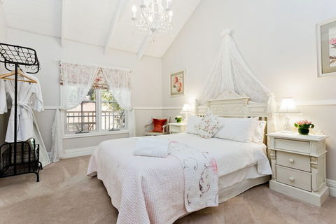 Oak Tree Cottage - Mundaring - Holiday Adelaide 3