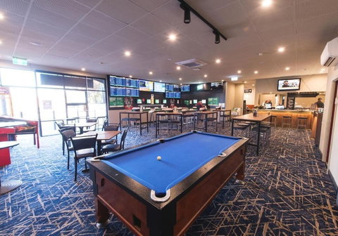 Nightcap At Hendon Hotel - Holiday Adelaide 1