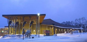 Champagne - Holiday Adelaide 0