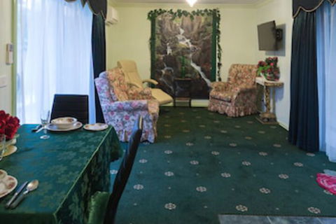Ballarat Tranquility Cottages - Holiday Adelaide 7