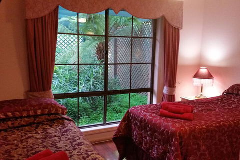 Ballarat Tranquility Cottages - Holiday Adelaide 6