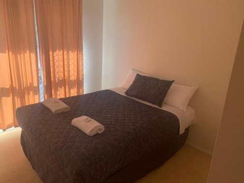Gin Gin Budget Accommodation - Holiday Adelaide 4