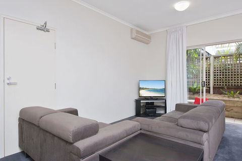 Zenith Studio Unit 4 / 10 Messines Street - Holiday Adelaide 2