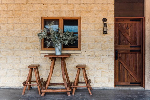 Saltbush Retreat - Holiday Adelaide 5