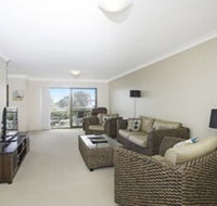 TRADEWINDS 1 - Holiday Adelaide