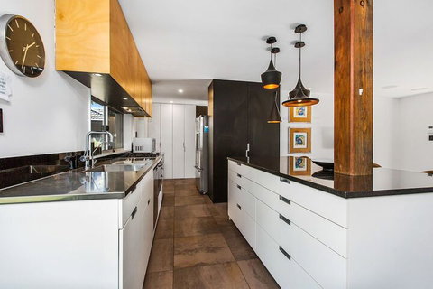 CABARITA BEACH HOUSE 53 - Holiday Adelaide 3