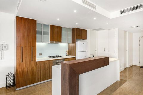 COTTON BEACH APARTMENT 33 WITH POOL VIEWS - Holiday Adelaide 3