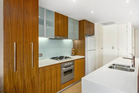 COTTON BEACH APARTMENT 33 WITH POOL VIEWS - Holiday Adelaide 2