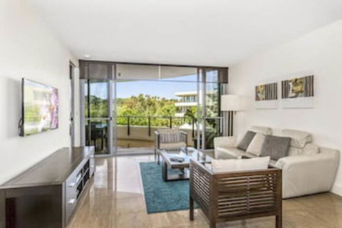 COTTON BEACH APARTMENT 33 WITH POOL VIEWS - Holiday Adelaide 0