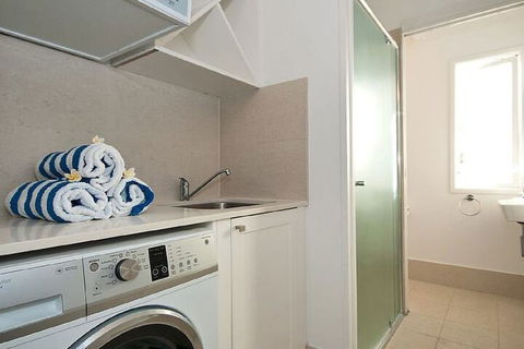Hedges Avenue Beach House - Holiday Adelaide 2