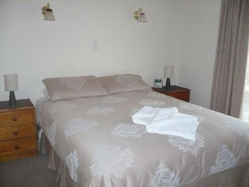 Parklake Holiday Units - Holiday Adelaide 1