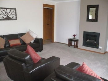Parklake Holiday Units - Holiday Adelaide 2