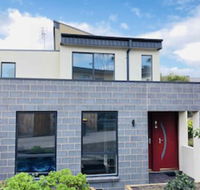 Apollo Bay Seal Apartments - Holiday Adelaide