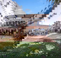 True Beachfront Beach House - Holiday Adelaide