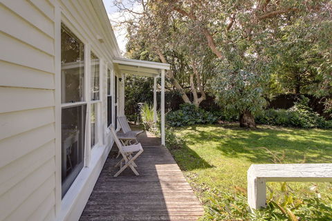 Heronswood Cottage - Holiday Adelaide 6