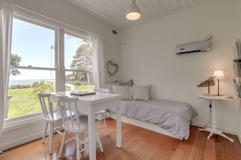 Heronswood Cottage - Holiday Adelaide 3