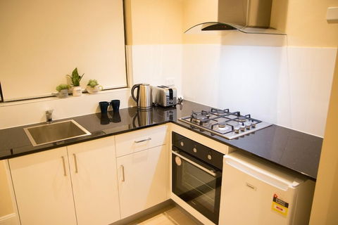 T & M HOUSE - Holiday Adelaide 6