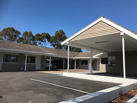Ulladulla Motel - Holiday Adelaide 0