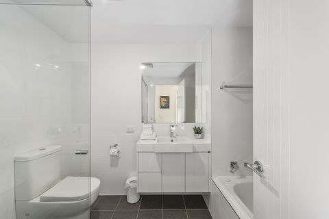 Iroise Beachside Apartment - Holiday Adelaide 1