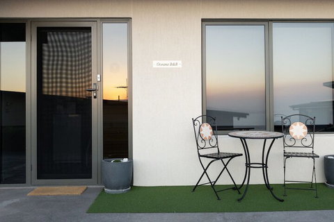 Oceana B&B - Holiday Adelaide 1