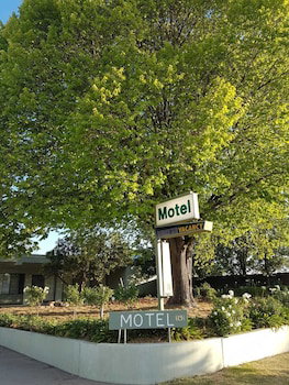 Holbrook SKYE Motel - Holiday Adelaide 0