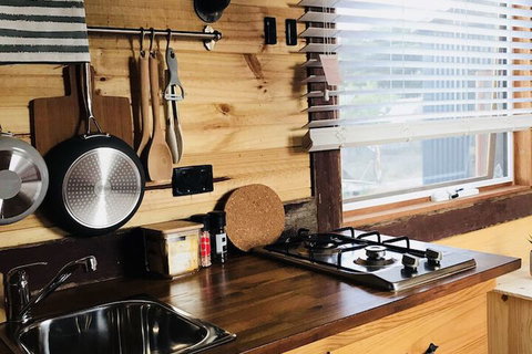 Altitude Tiny House Experience - Holiday Adelaide 5