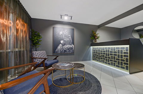 CBD Motor Inn - Holiday Adelaide 2