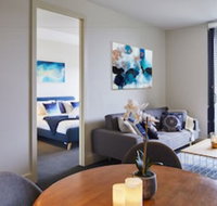 Apt Walking Distance to MCG  Epworth Hospital - Holiday Adelaide