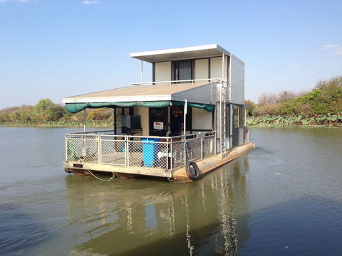 Corroboree Houseboats - Holiday Adelaide 0