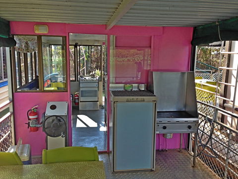 Corroboree Houseboats - Holiday Adelaide 1