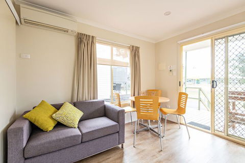 Holiday Haven Lake Conjola - Holiday Adelaide 3
