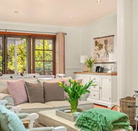Frangipani House - Holiday Adelaide