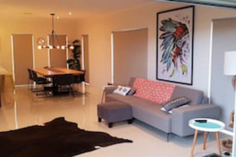 Big House In Melville - Holiday Adelaide 2