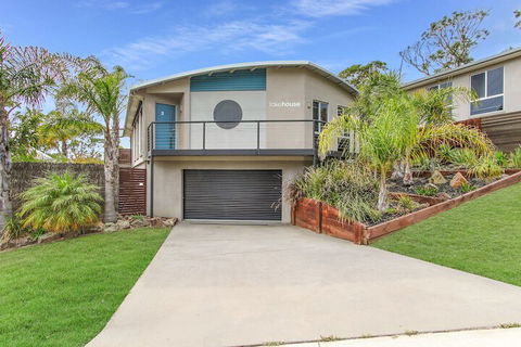 Lake House - Holiday Adelaide 4