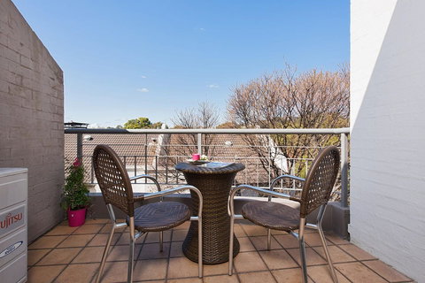 Sydney Inner City Sanctuary - Holiday Adelaide 5