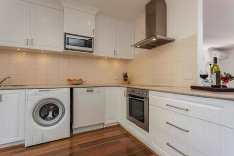 Attadale Excutive Villa - Holiday Adelaide 2