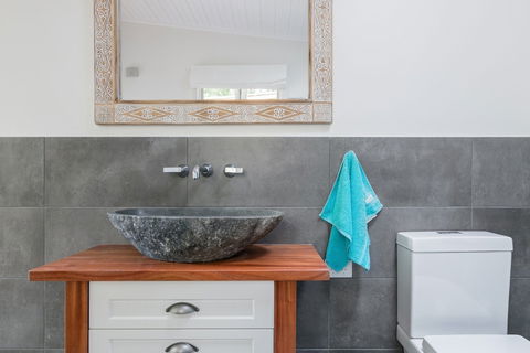 Sanctuary In The Pocket - Holiday Adelaide 6