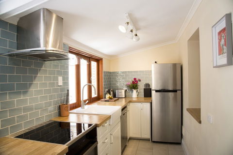 Wayfarers Cottage - Holiday Adelaide 5