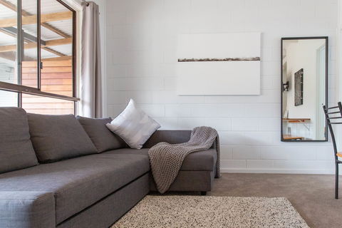 Prom Coast Apartments - Holiday Adelaide 1